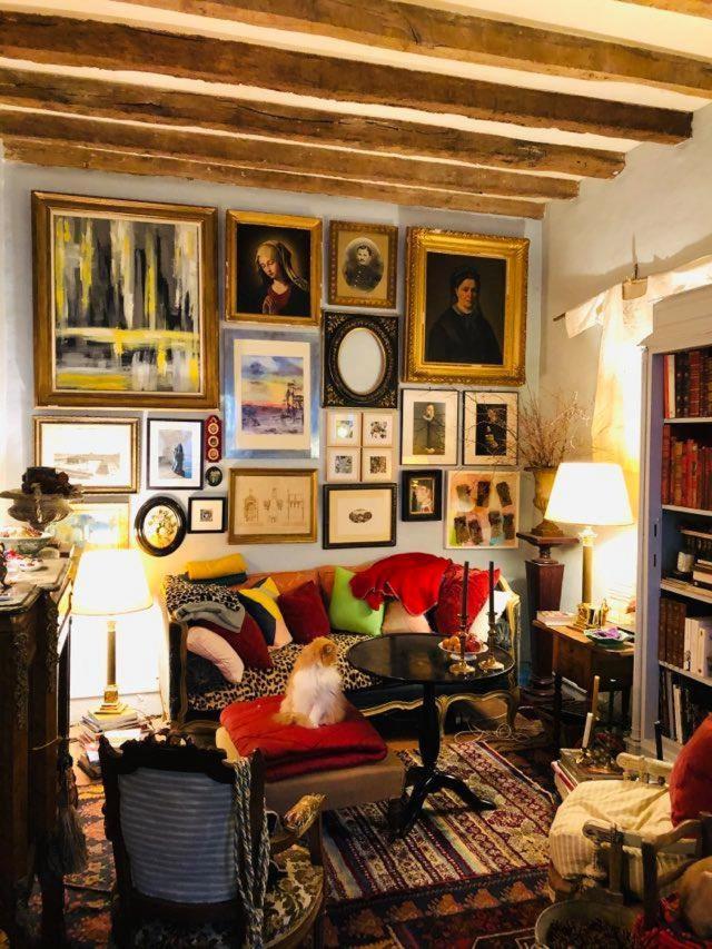 Maison D'Hotes "Les Volets Verts" Et Sa Brocante Ecueille Kültér fotó